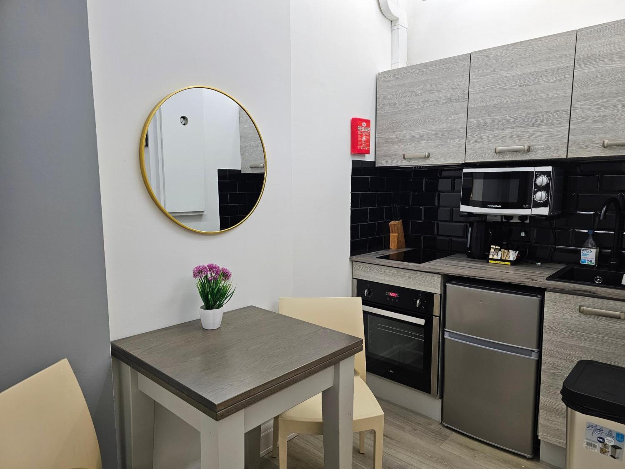 London Stay Apartments Εξωτερικό φωτογραφία